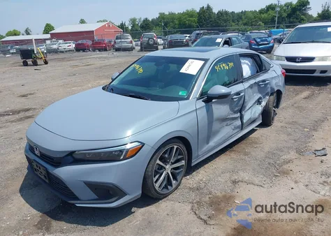 2024 Honda Civic Touring z USA, uszkodzony, nr VIN 2HGFE1F90RH329041